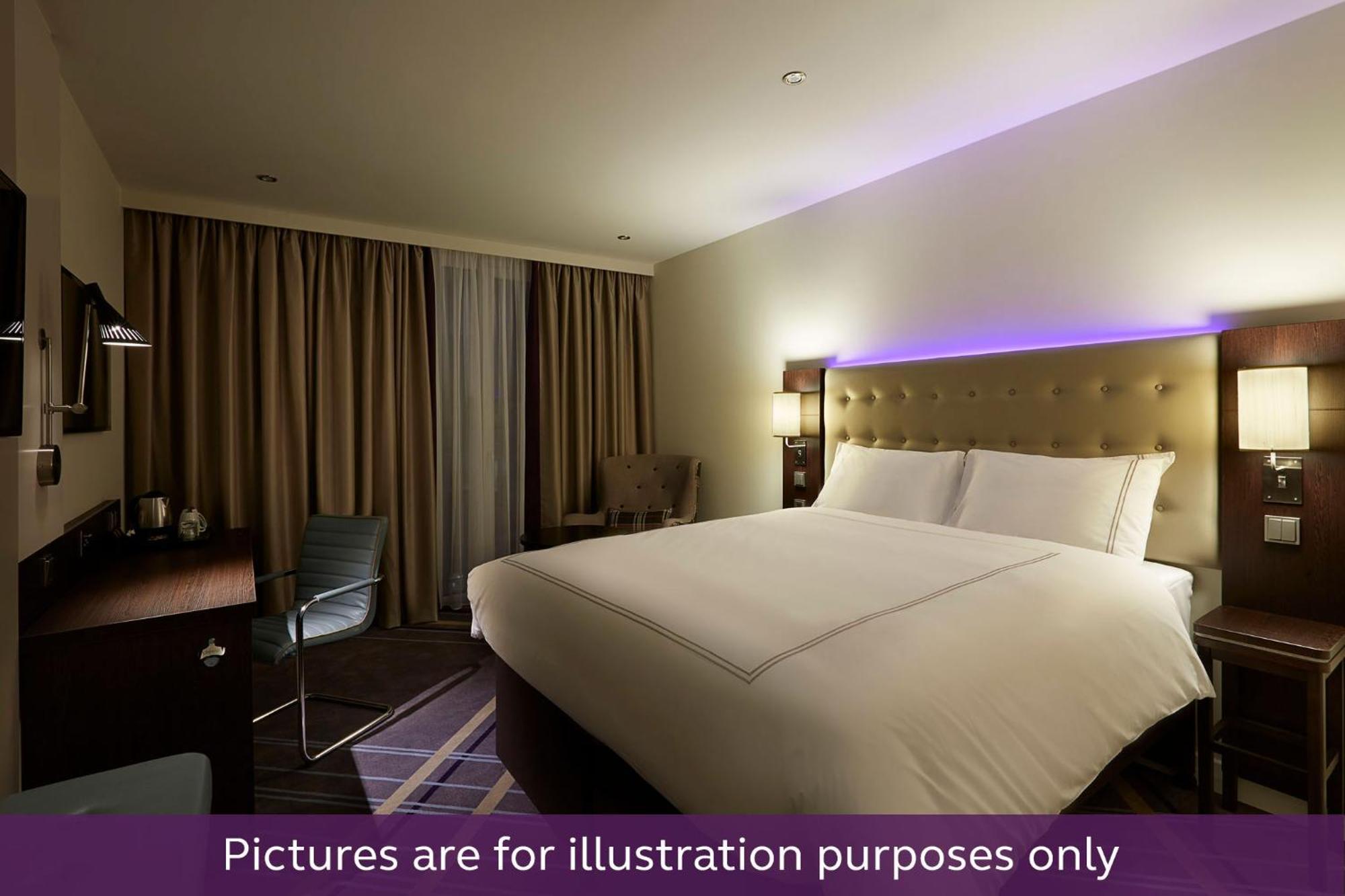 Premier Inn Koeln City Centre Buitenkant foto