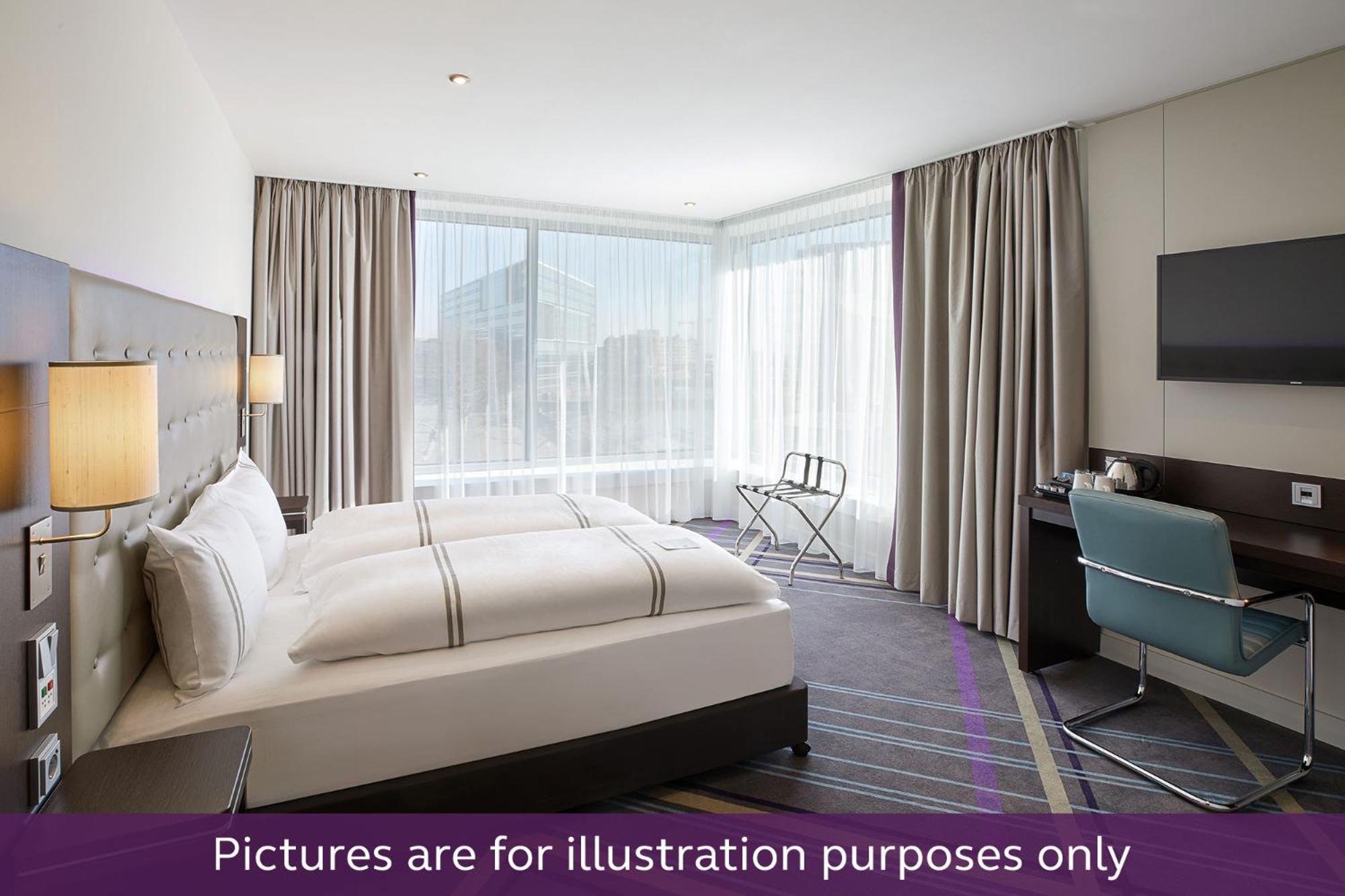 Premier Inn Koeln City Centre Buitenkant foto