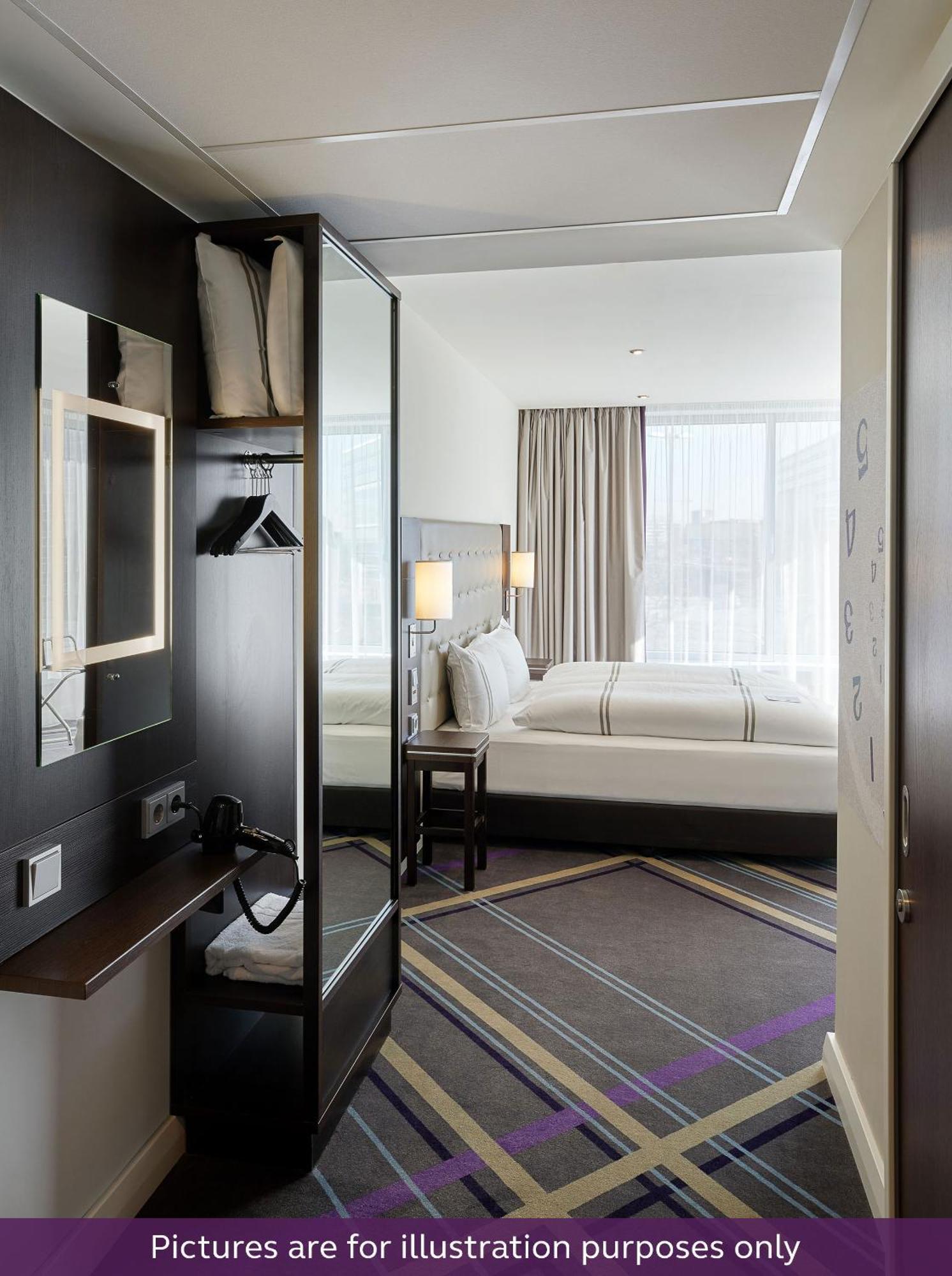 Premier Inn Koeln City Centre Buitenkant foto