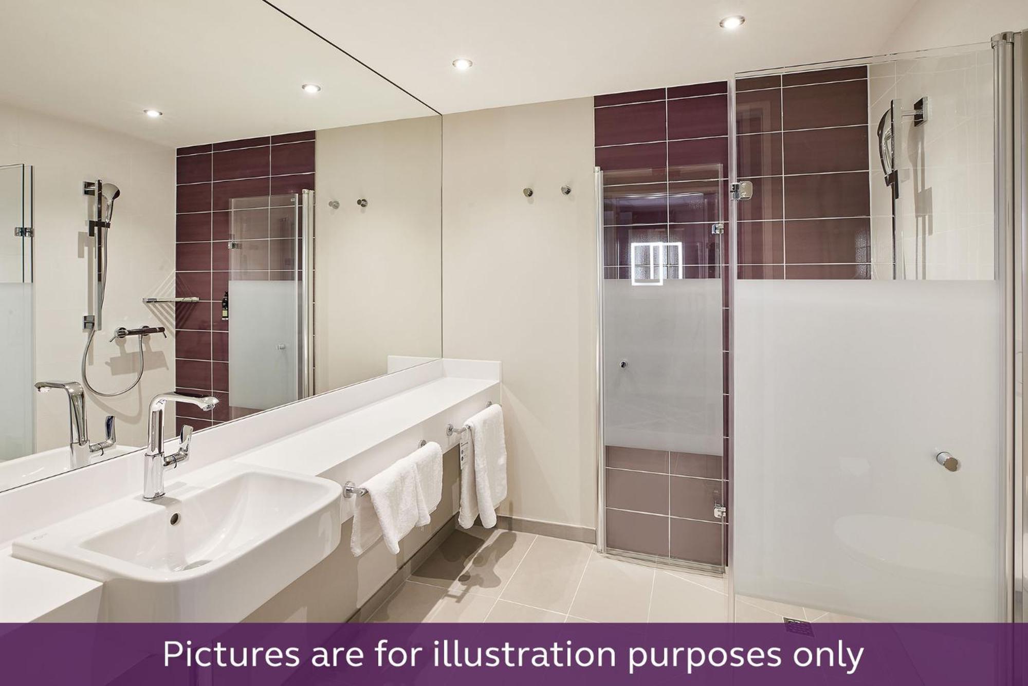 Premier Inn Koeln City Centre Buitenkant foto